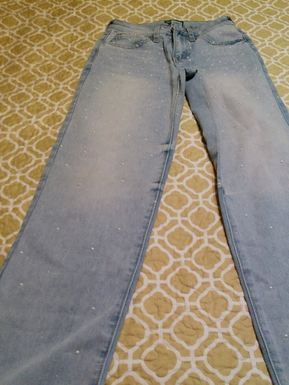 PROJECT INDIGO JEANS SIZE 0 GREAT CONDITION EMBELLISHED WITH PEARLS